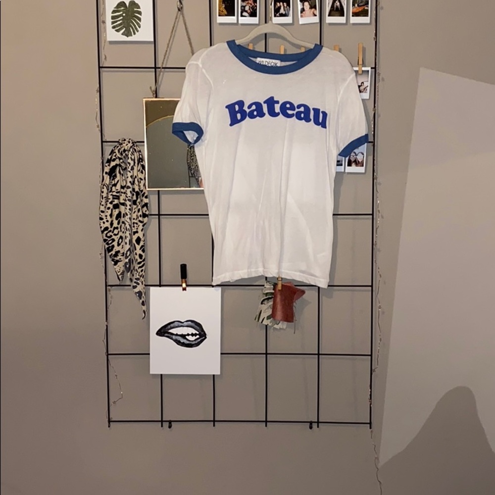 WILDFOX GRAPHIC TEE